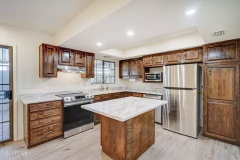 1375 N 44th St, Phoenix, AZ 85008 photo 6