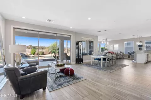 Living - 3928 E Vallejo Dr, Gilbert, AZ 85298 photo 3 of 6