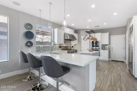 Kitchen - 3928 E Vallejo Dr, Gilbert, AZ 85298 photo 1 of 8