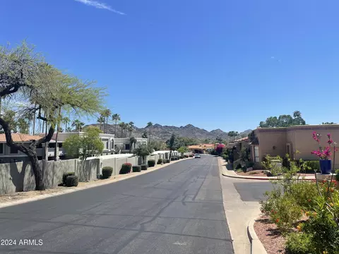 View/Area - 1036 E Clinton St, Phoenix, AZ 85020 photo 1 of 3