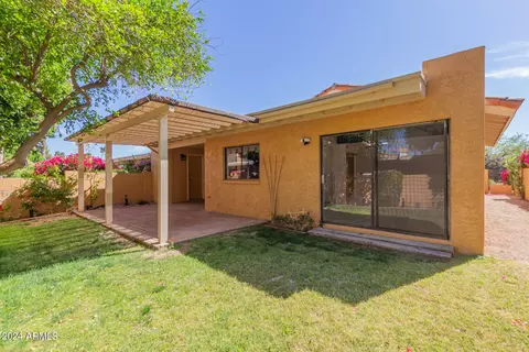 Exterior - 1036 E Clinton St, Phoenix, AZ 85020 photo 4 of 8