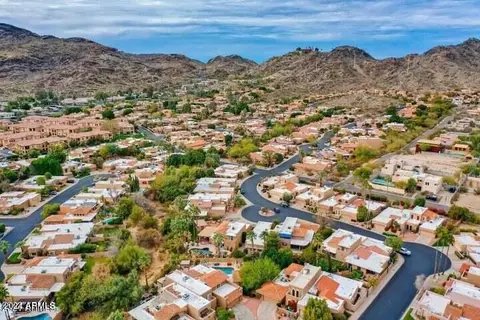 View/Area - 1036 E Clinton St, Phoenix, AZ 85020 photo 3 of 3