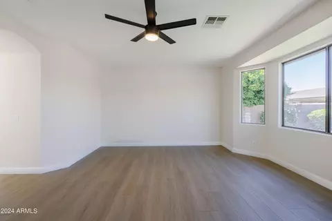 514 E Benrich Dr, Gilbert, AZ 85295 photo 9