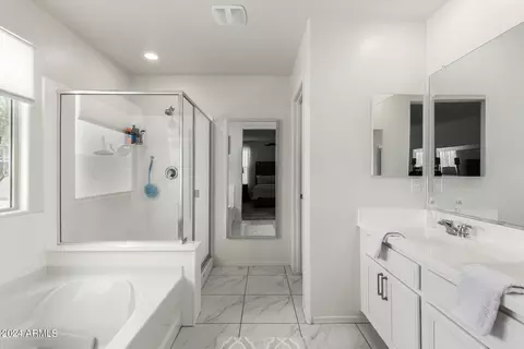 Bath - 9460 E Silo Rd, Florence, AZ 85132 photo 5 of 7