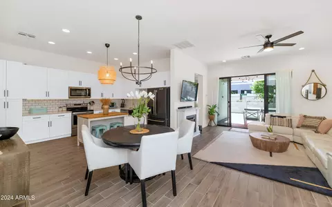 3121 E Beryl Ave, Phoenix, AZ 85028