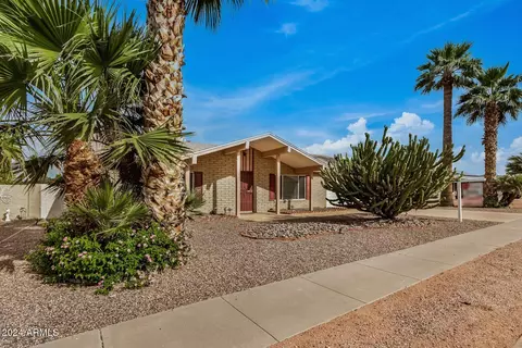 12011 S Tomi Dr, Phoenix, AZ 85044