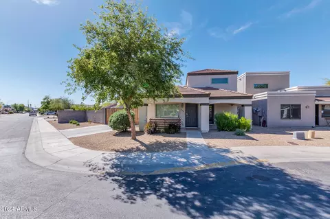 Exterior - 216 W Darrow St, Phoenix, AZ 85041 photo 8 of 21