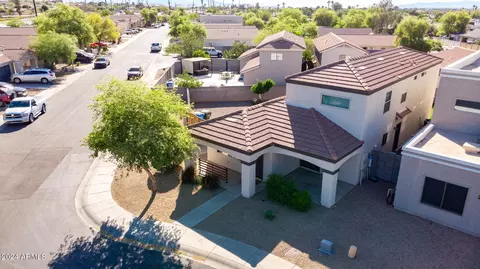 View/Area - 216 W Darrow St, Phoenix, AZ 85041 photo 11 of 17