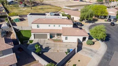 View/Area - 216 W Darrow St, Phoenix, AZ 85041 photo 8 of 17