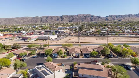 View/Area - 216 W Darrow St, Phoenix, AZ 85041 photo 15 of 17