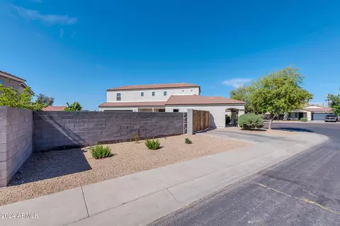 Exterior - 216 W Darrow St, Phoenix, AZ 85041 photo 9 of 21