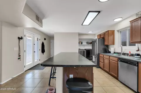 Kitchen - 216 W Darrow St, Phoenix, AZ 85041 photo 5 of 6