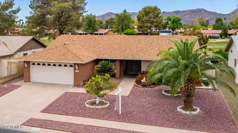11876 S Tomi Dr, Phoenix, AZ 85044
