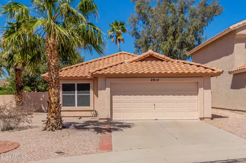 2912 E Amber Ridge Way, Phoenix, AZ 85048