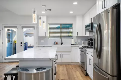 Kitchen - 631 E Broadmor Dr, Tempe, AZ 85282 photo 3 of 5