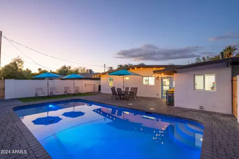 Exterior - 631 E Broadmor Dr, Tempe, AZ 85282 photo 9 of 12