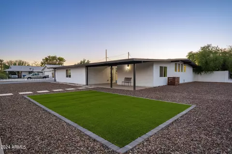 631 E Broadmor Dr, Tempe, AZ 85282