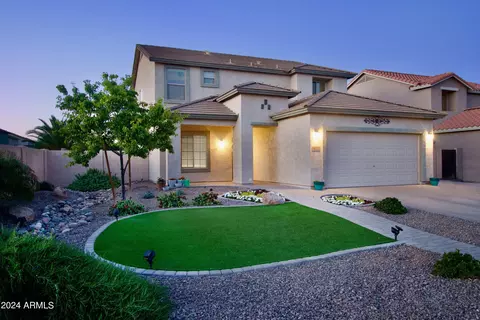 472 E Quentin Ln, San Tan Valley, AZ 85140