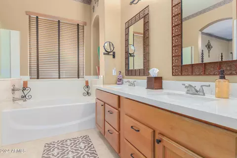 Bath - 1369 E Harrison St, Gilbert, AZ 85295 photo 1 of 3