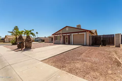 Exterior - 5652 S 41st St, Phoenix, AZ 85040 photo 3 of 14
