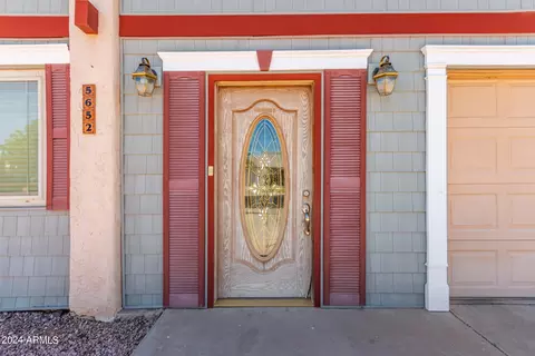 Exterior - 5652 S 41st St, Phoenix, AZ 85040 photo 6 of 14