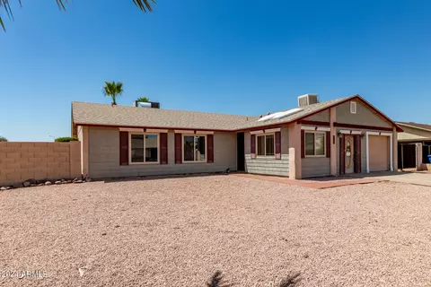 Exterior - 5652 S 41st St, Phoenix, AZ 85040 photo 5 of 14