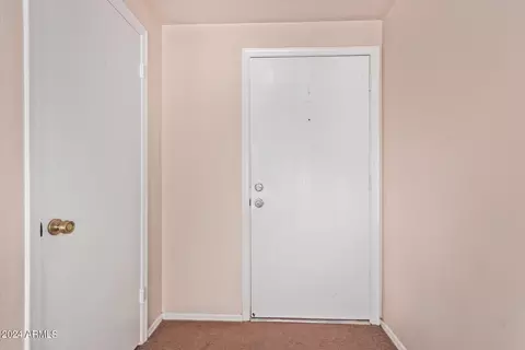 Entry Way - 5652 S 41st St, Phoenix, AZ 85040 photo 1 of 1