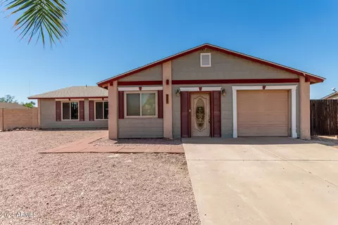 Exterior - 5652 S 41st St, Phoenix, AZ 85040 photo 2 of 14