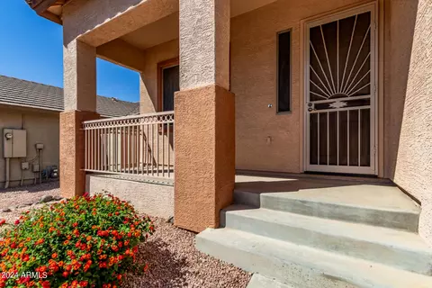 Exterior - 4828 E Williams Dr, Phoenix, AZ 85054 photo 6 of 13
