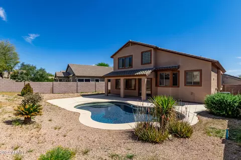 Exterior - 4828 E Williams Dr, Phoenix, AZ 85054 photo 10 of 13