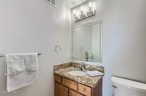 1241 E Medlock Dr #210, Phoenix, AZ 85014 photo 6