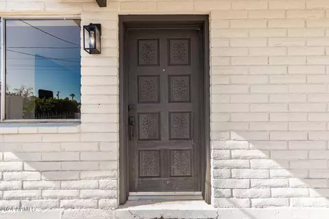 Exterior - 242 E Saint Catherine Ave, Phoenix, AZ 85042 photo 6 of 9