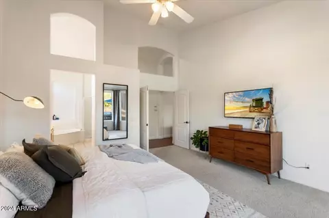 Bedroom - 4032 E Hamblin Dr, Phoenix, AZ 85050 photo 2 of 6