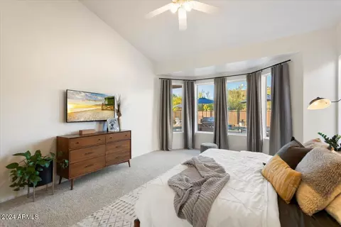 Bedroom - 4032 E Hamblin Dr, Phoenix, AZ 85050 photo 3 of 6