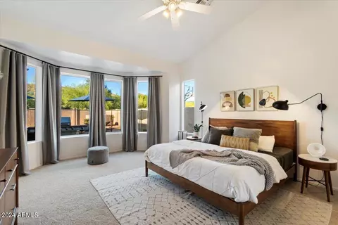 Bedroom - 4032 E Hamblin Dr, Phoenix, AZ 85050 photo 1 of 6