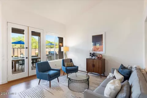 Living - 4032 E Hamblin Dr, Phoenix, AZ 85050 photo 1 of 5