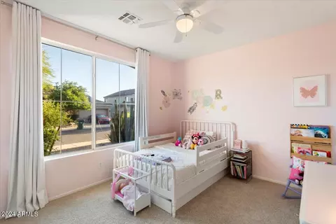 Bedroom - 4032 E Hamblin Dr, Phoenix, AZ 85050 photo 4 of 6