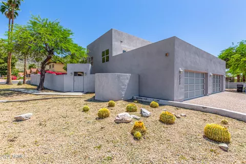 2227 E Orangewood Ave, Phoenix, AZ 85020