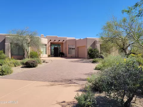 8300 E Dixileta Dr #305, Scottsdale, AZ 85266
