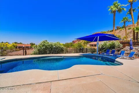 Exterior - 5302 E Wonderview Rd, Phoenix, AZ 85018 photo 6 of 10