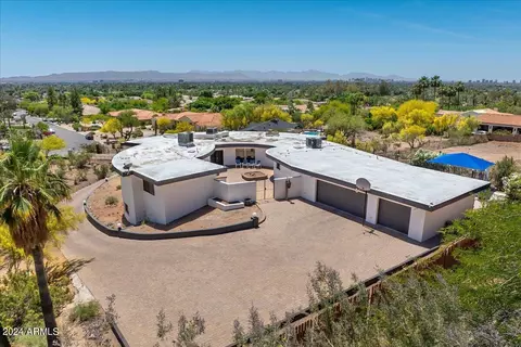 Exterior - 5302 E Wonderview Rd, Phoenix, AZ 85018 photo 1 of 10