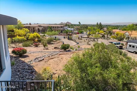 Exterior - 5302 E Wonderview Rd, Phoenix, AZ 85018 photo 5 of 10