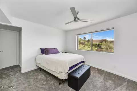 Bedroom - 5302 E Wonderview Rd, Phoenix, AZ 85018 photo 2 of 3