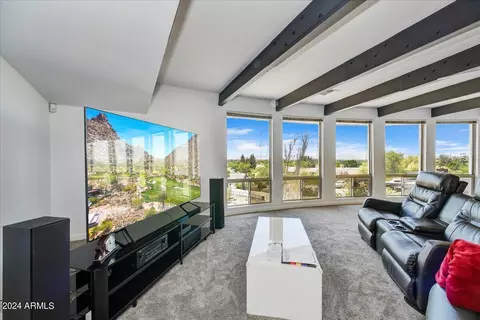 Living - 5302 E Wonderview Rd, Phoenix, AZ 85018 photo 1 of 3