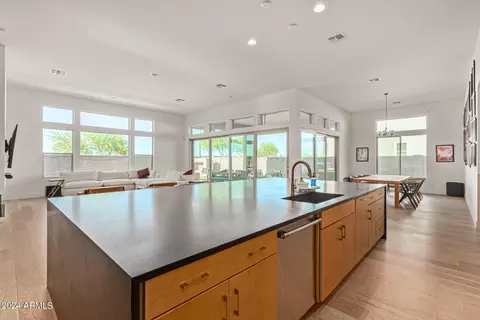 Kitchen - 1350 E Aris Dr, Gilbert, AZ 85298 photo 1 of 8