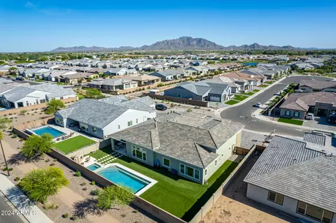 View/Area - 1350 E Aris Dr, Gilbert, AZ 85298 photo 10 of 15