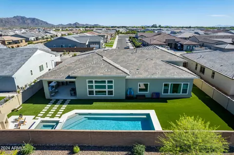 Exterior - 1350 E Aris Dr, Gilbert, AZ 85298 photo 41 of 46