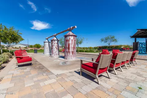 Exterior - 1350 E Aris Dr, Gilbert, AZ 85298 photo 27 of 46