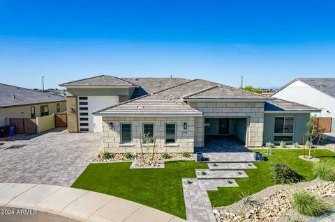 Exterior - 1350 E Aris Dr, Gilbert, AZ 85298 photo 35 of 46