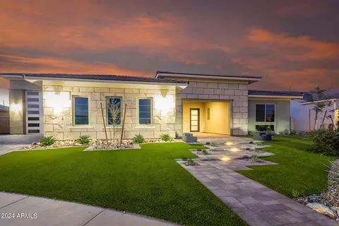 Exterior - 1350 E Aris Dr, Gilbert, AZ 85298 photo 2 of 46